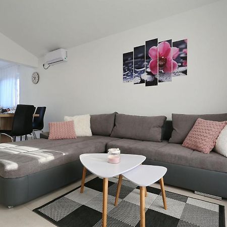 ויר Apartments Lisac מראה חיצוני תמונה