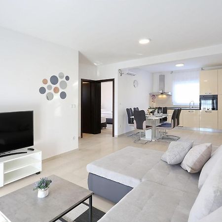 ויר Apartments Lisac מראה חיצוני תמונה