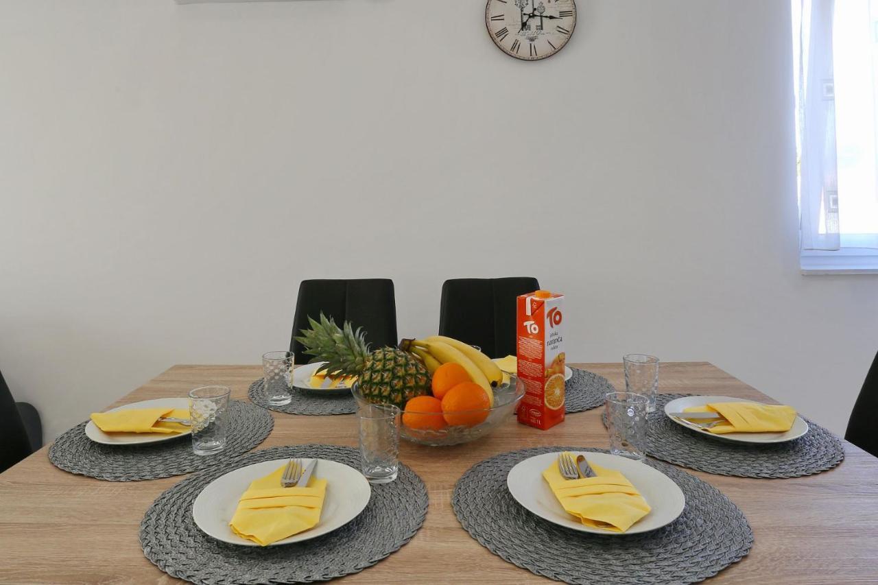 ויר Apartments Lisac מראה חיצוני תמונה