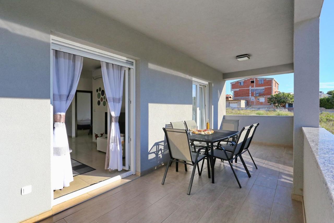 ויר Apartments Lisac מראה חיצוני תמונה