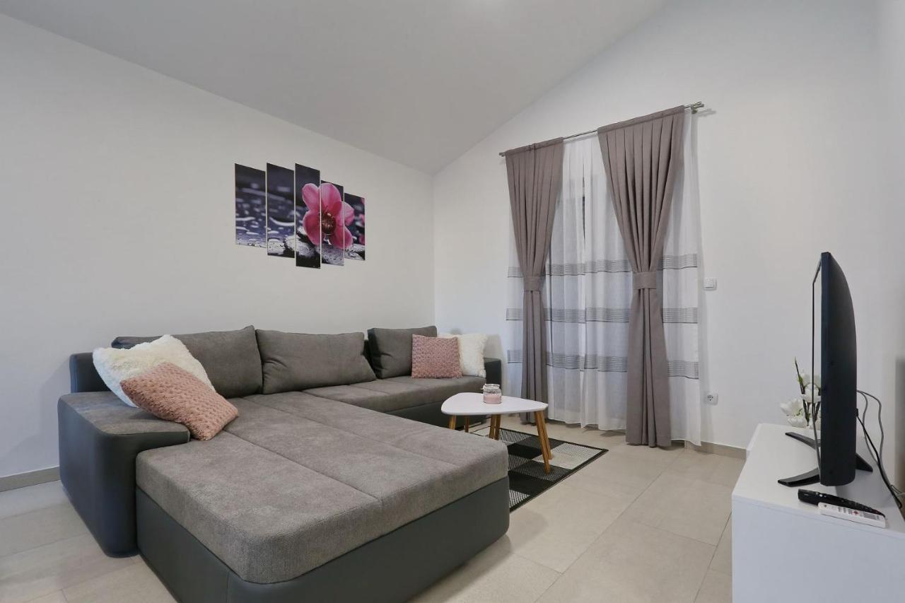 ויר Apartments Lisac מראה חיצוני תמונה