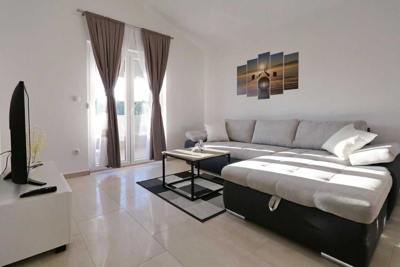 ויר Apartments Lisac מראה חיצוני תמונה