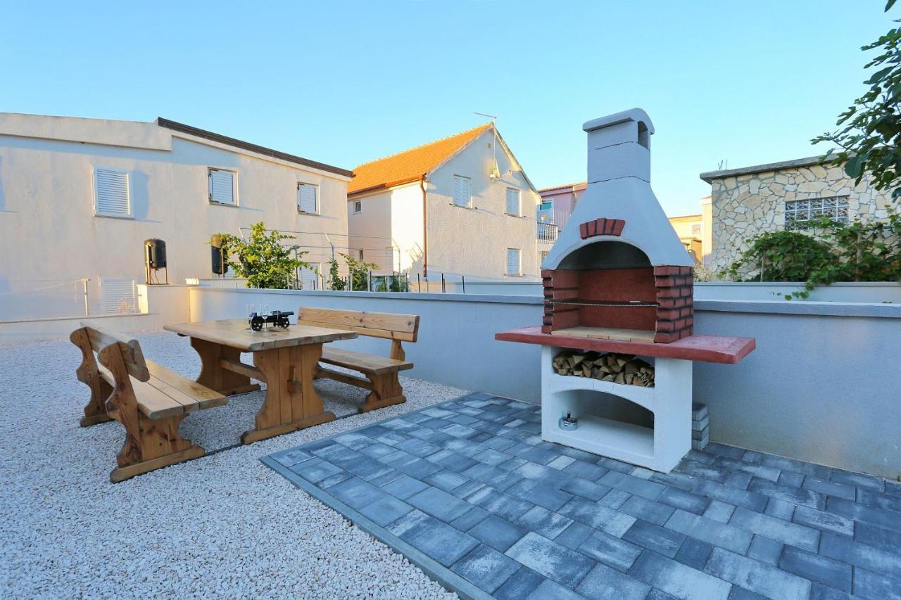 ויר Apartments Lisac מראה חיצוני תמונה