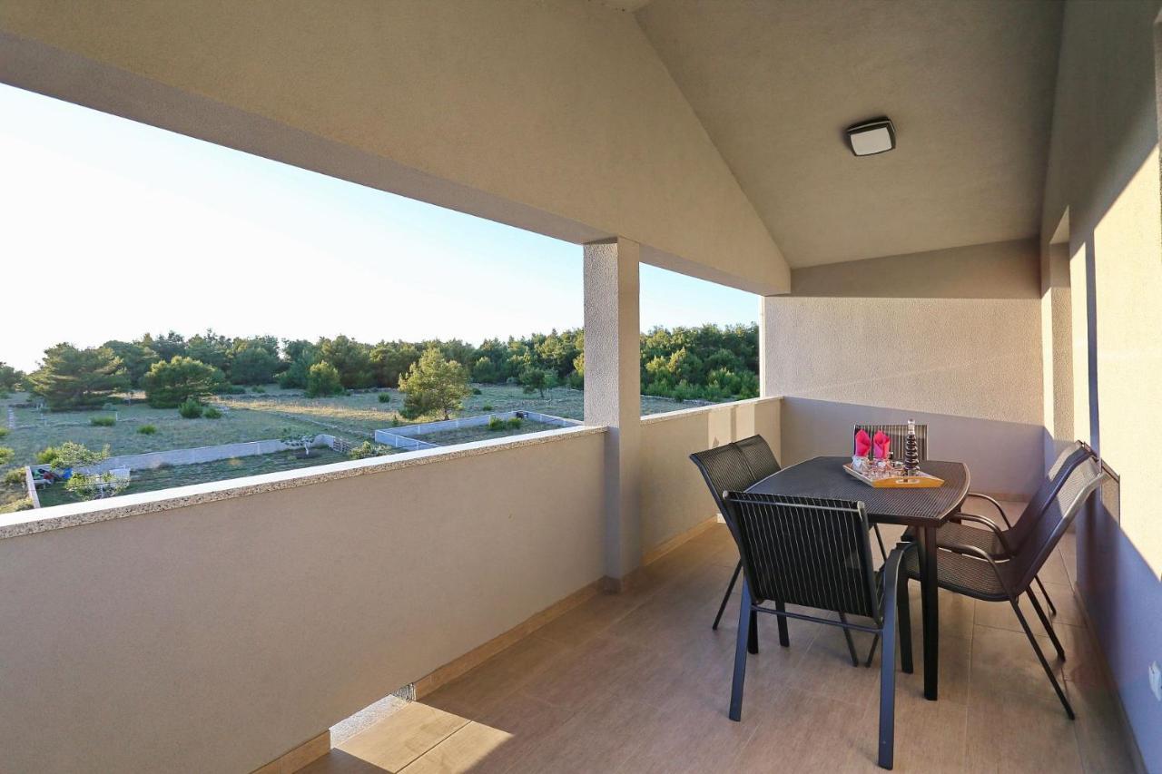 ויר Apartments Lisac מראה חיצוני תמונה
