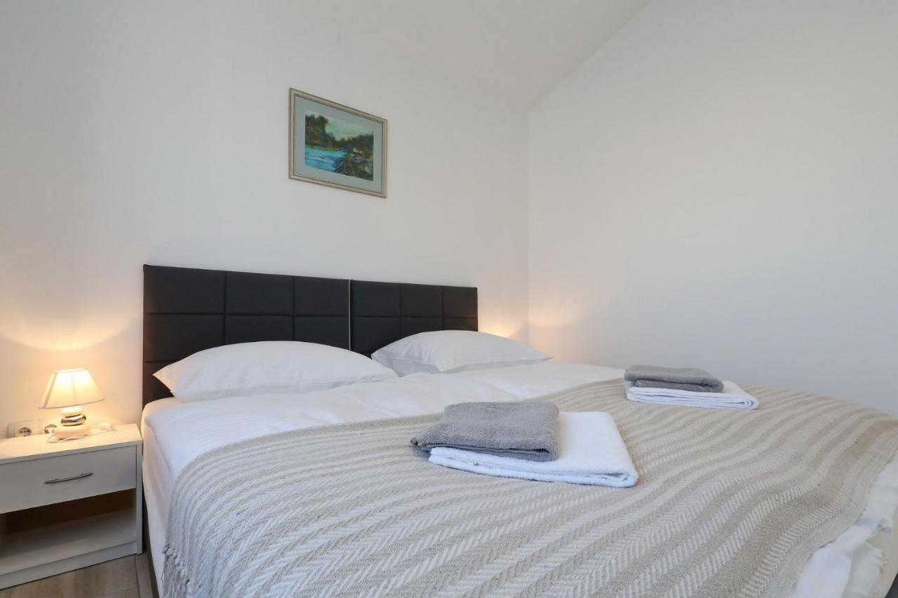 ויר Apartments Lisac מראה חיצוני תמונה