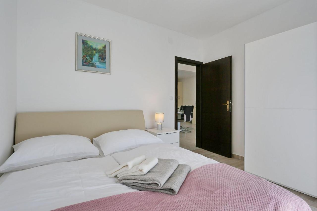 ויר Apartments Lisac מראה חיצוני תמונה