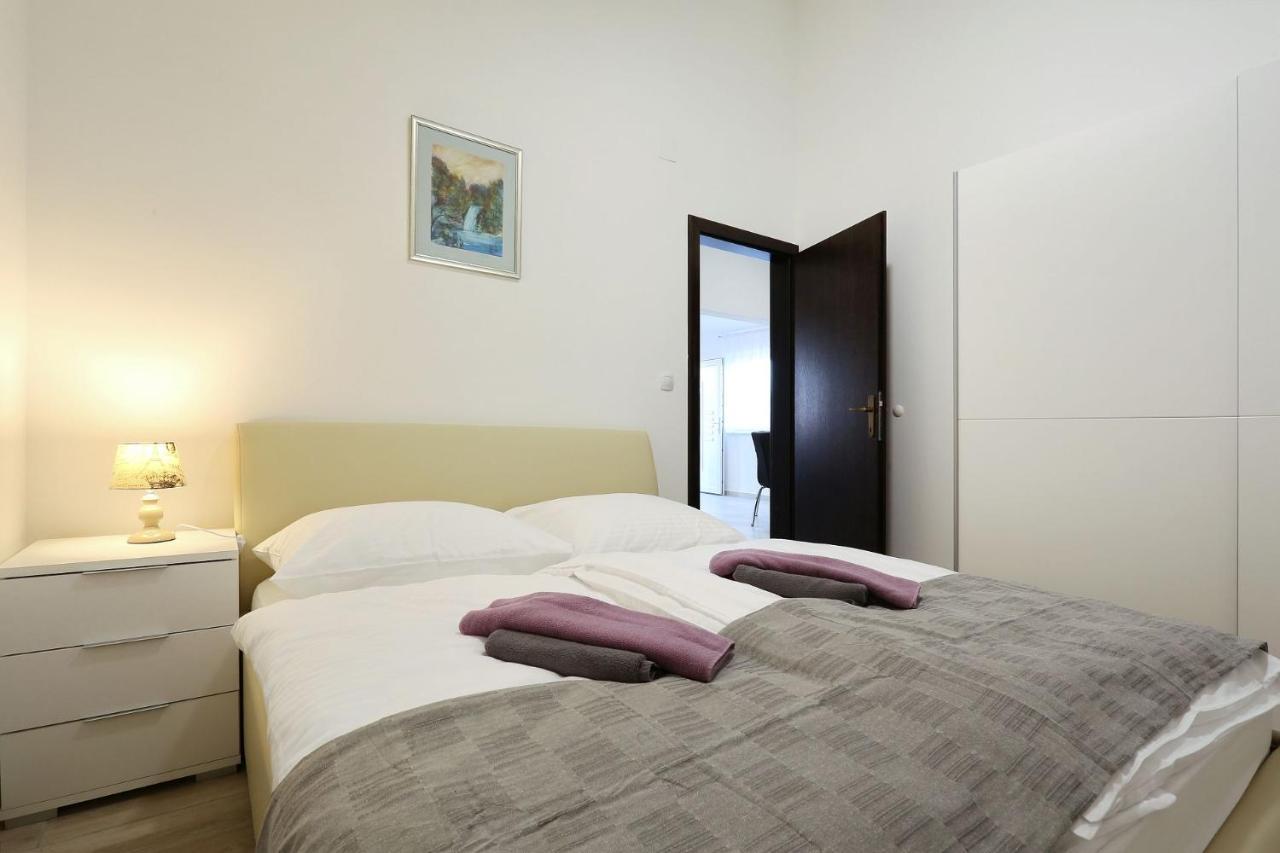 ויר Apartments Lisac מראה חיצוני תמונה