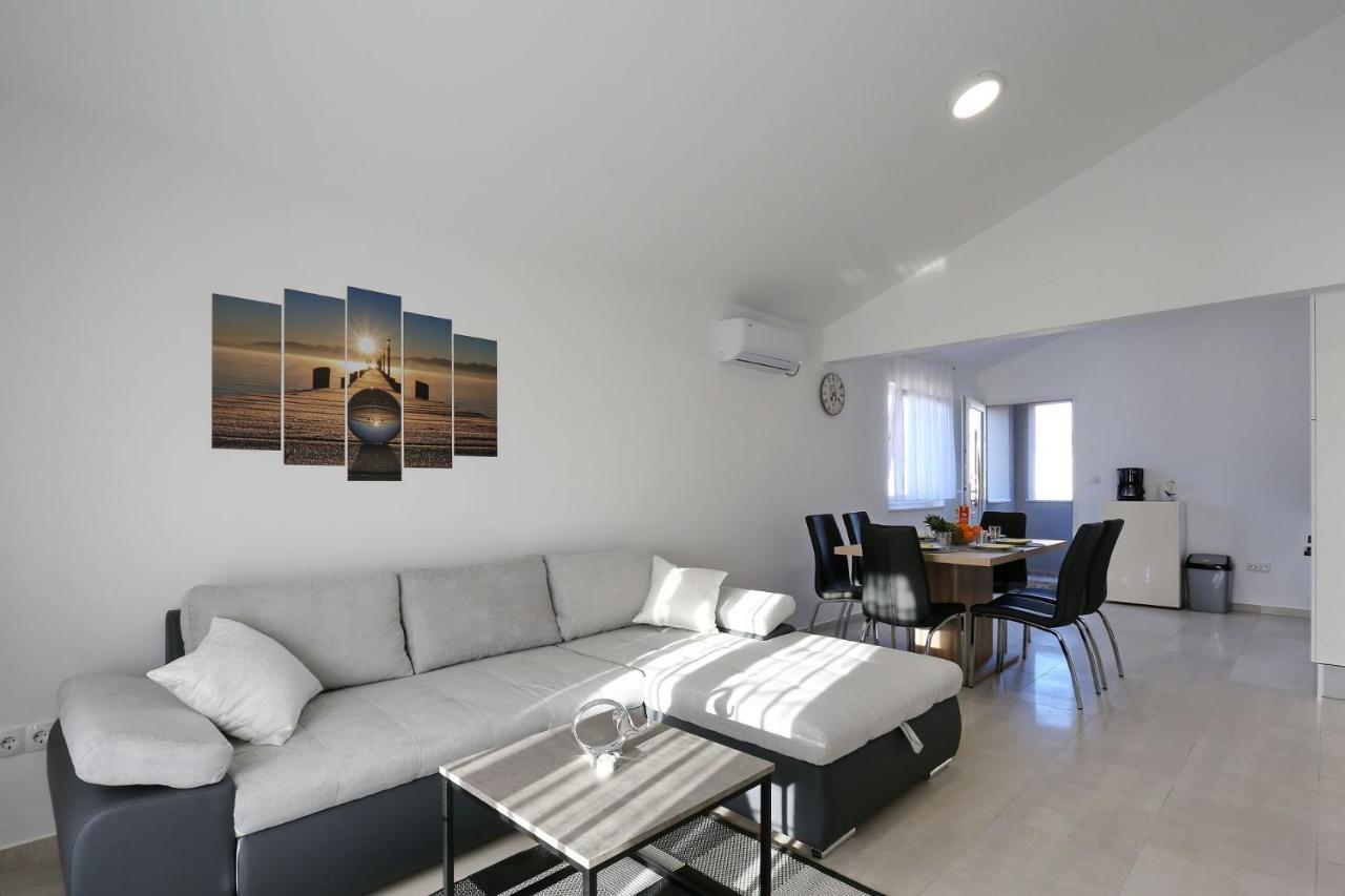 ויר Apartments Lisac מראה חיצוני תמונה