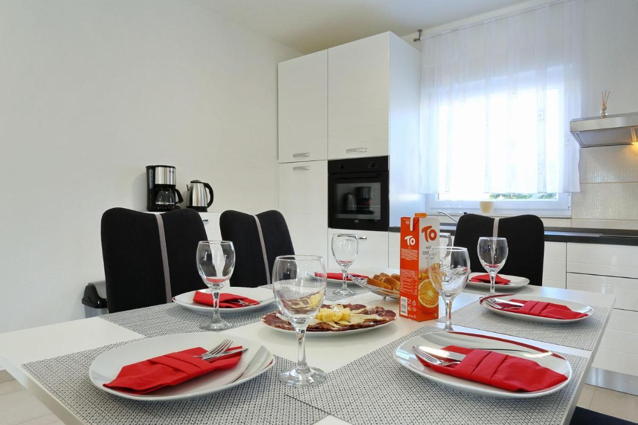 ויר Apartments Lisac מראה חיצוני תמונה