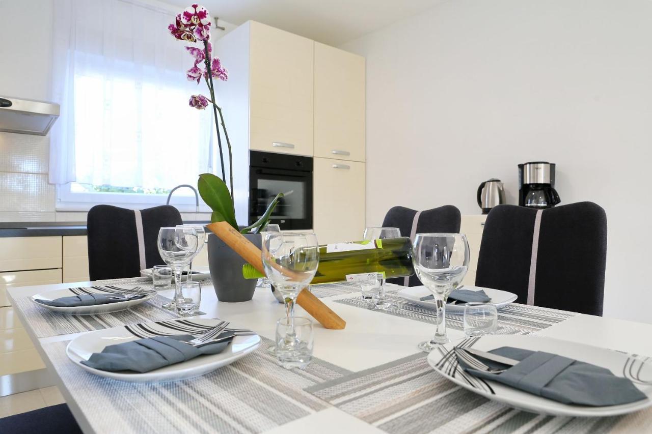 ויר Apartments Lisac מראה חיצוני תמונה