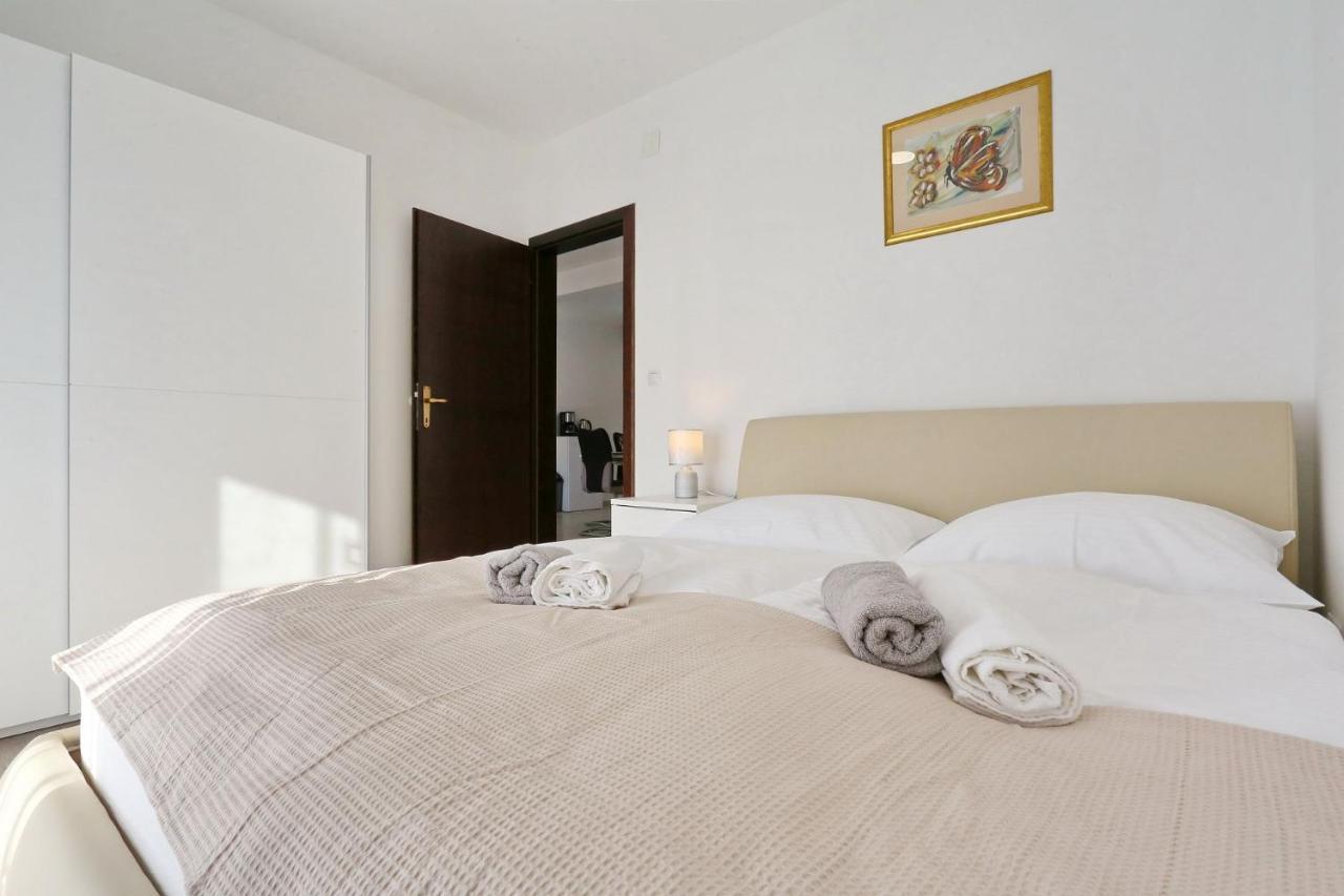 ויר Apartments Lisac מראה חיצוני תמונה